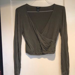 Army green long sleeve crop top size M
